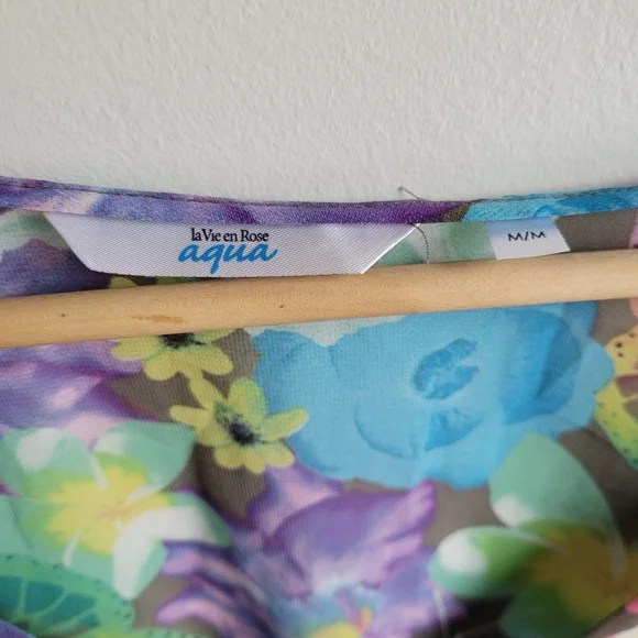 La Vie en Rose Aqua Floral Beach Coverup  Medium - Picture 7 of 11